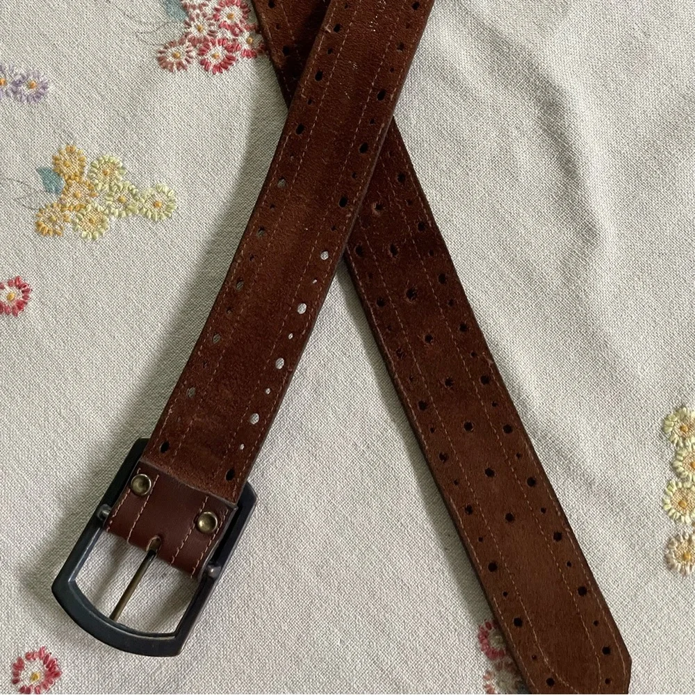 Vintage Leather Perforated Belt with Burnished Brass Buckle. Brown. Large 42-44